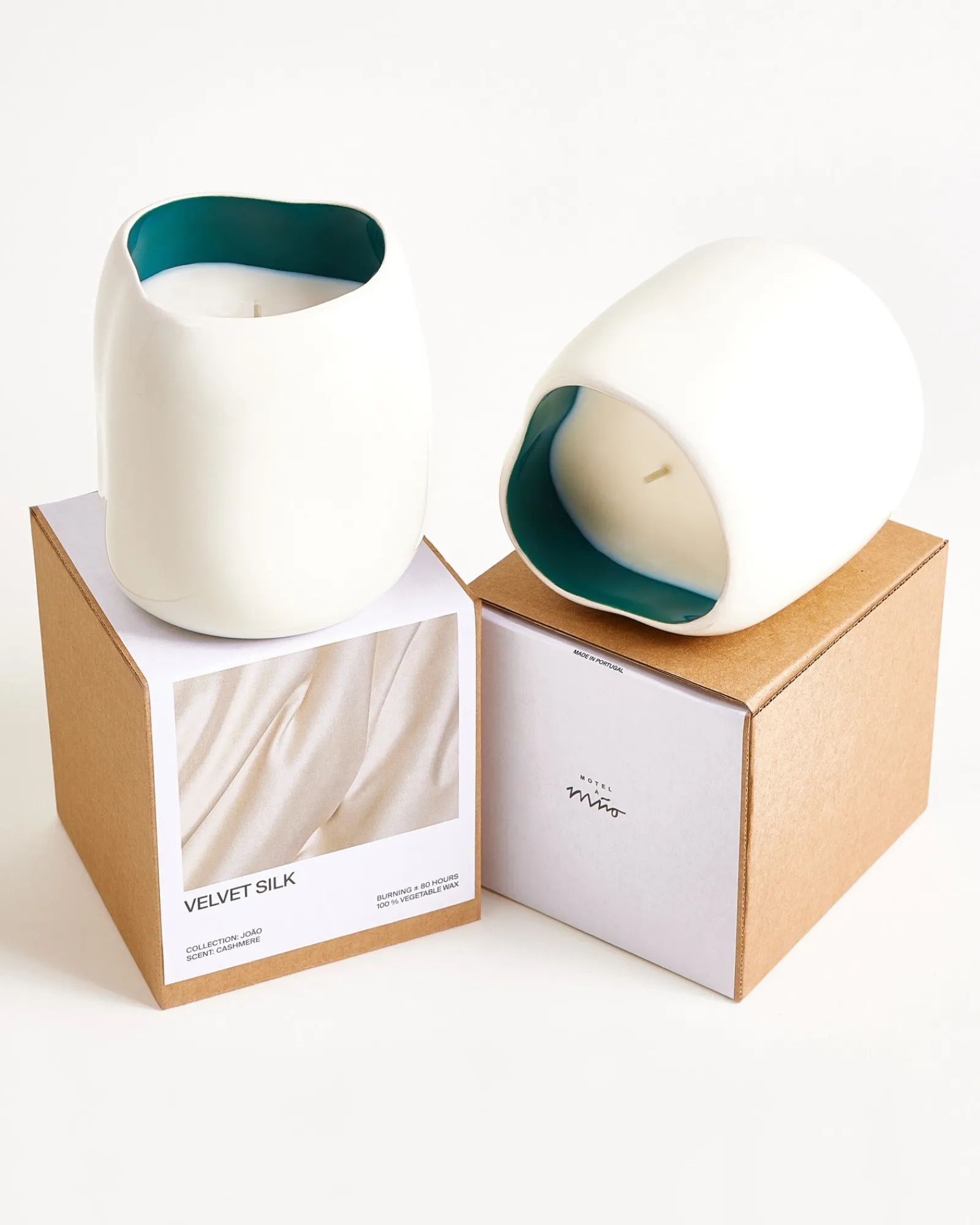 New João - Scented candle Velvet Silk Duftkerzen